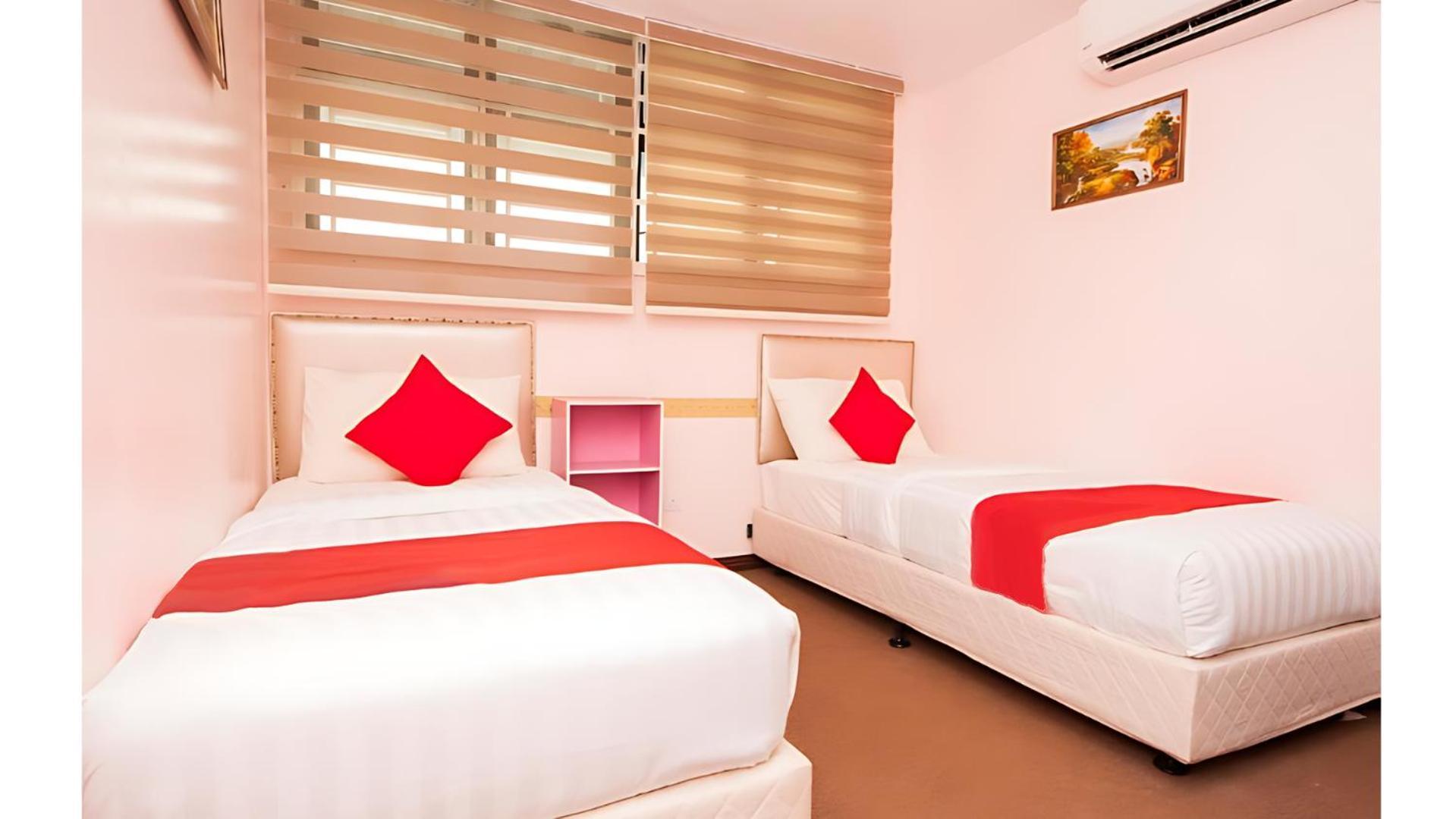 Bintang Square Hotel Кубанг Кериан Экстерьер фото